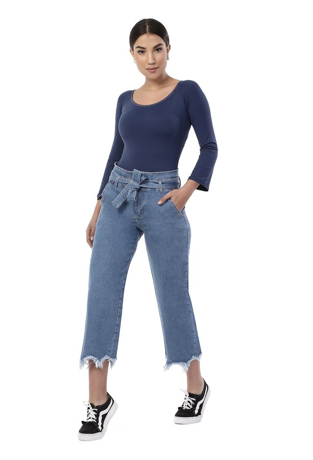 calça jeans feminina pantacourt
